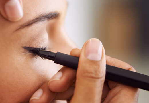 Liquid Eyeliner Quick Tip - Only1 Cosmetics